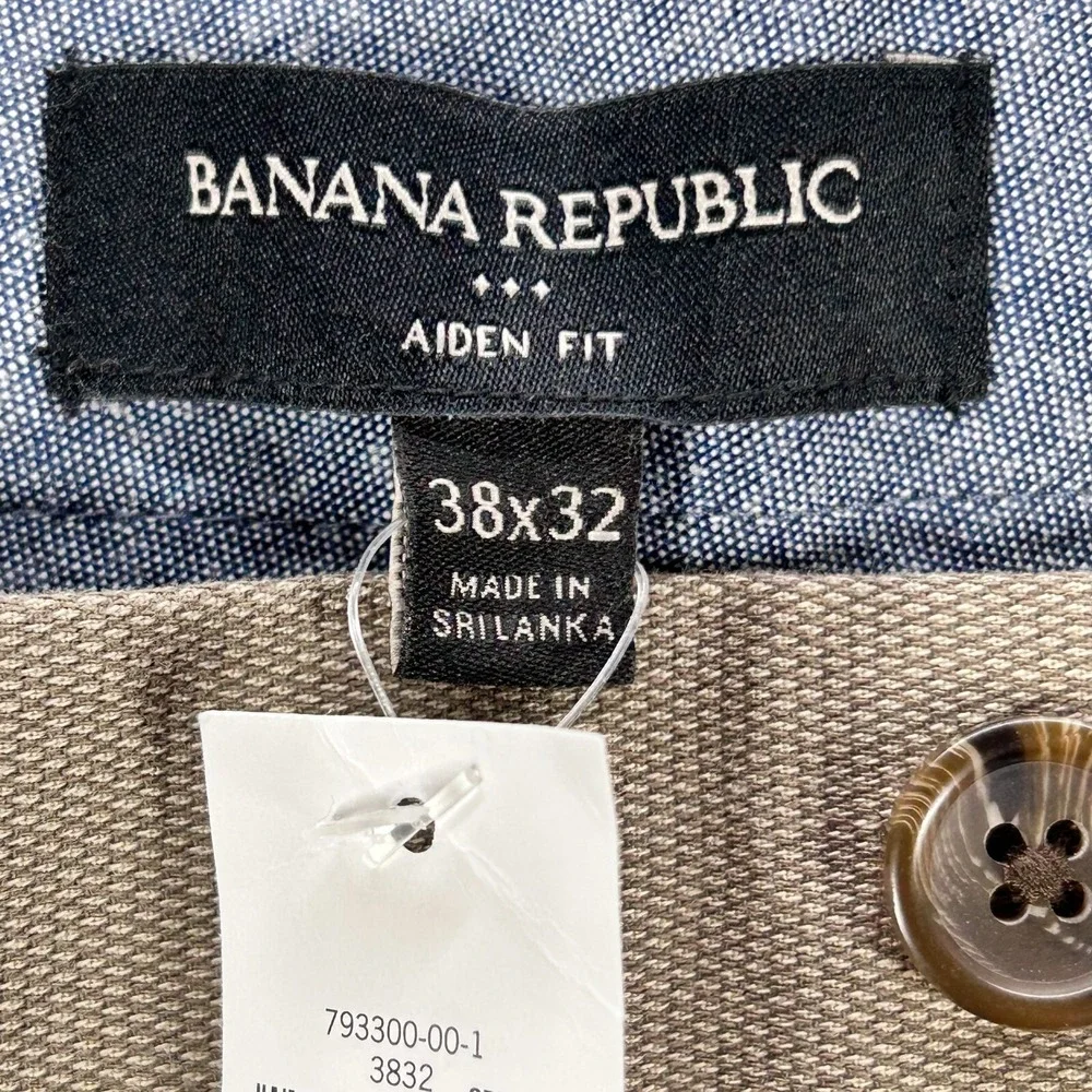 Banana Republic Aiden Fit Chino Pants Mens 38x32 Beige Slim Textured Cotton NEW